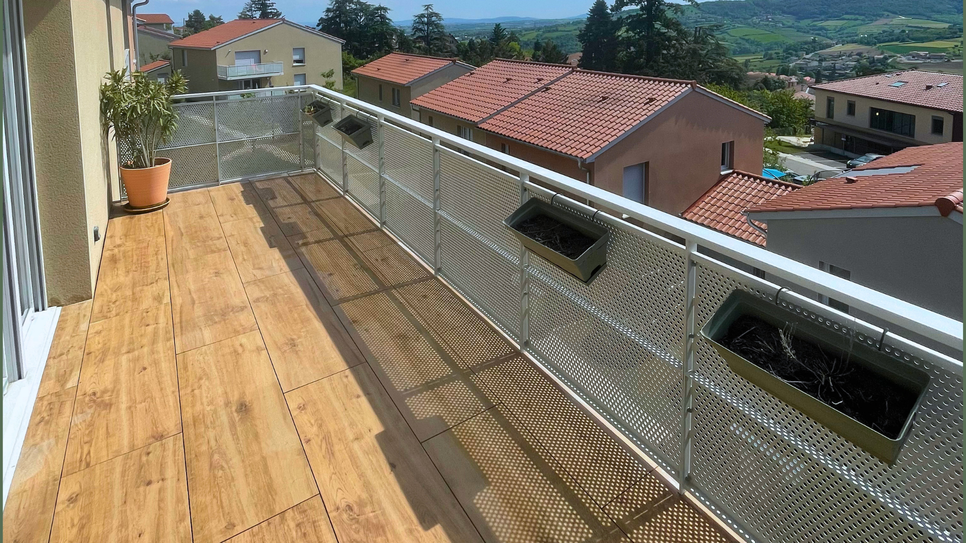 TERRASE SUR PLOT
